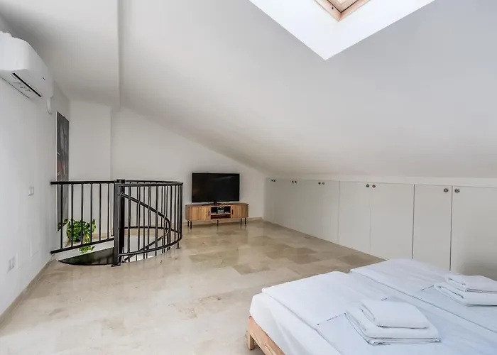 Cute Apartment On Calle Juan Herrera In Center Malaga